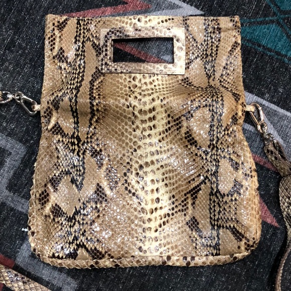 100% Python purse - Picture 3 of 5